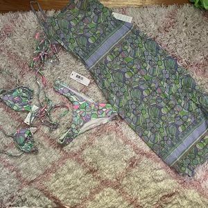 Frankie’s Bikinis 3 Piece set